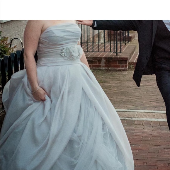 White by Vera Wang Textured Organza Wedding Dress - Picture 3 of 8